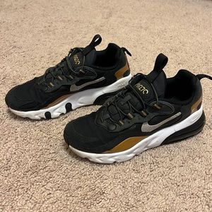 Nike Air Max 270 sneakers